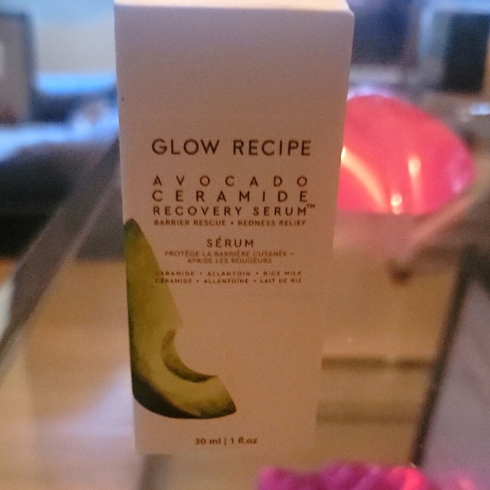 Glow Recipe Avocado Ceramide Serum. Brand New! Full Sized Bottle.